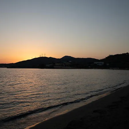 Leros Sunset View Apartmán *